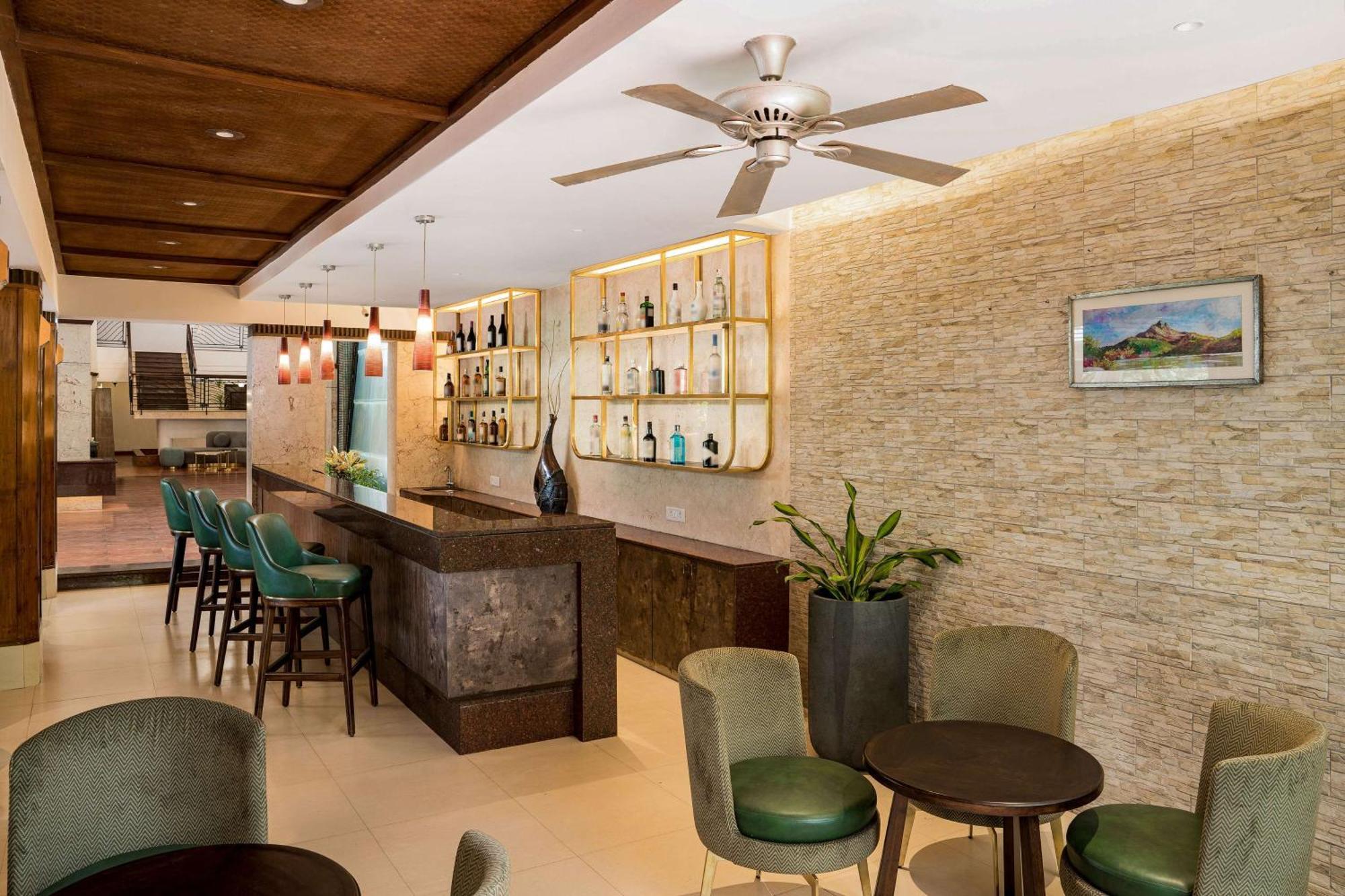 Doubletree By Hilton Hotel Goa - Arpora - Baga Bagian luar foto