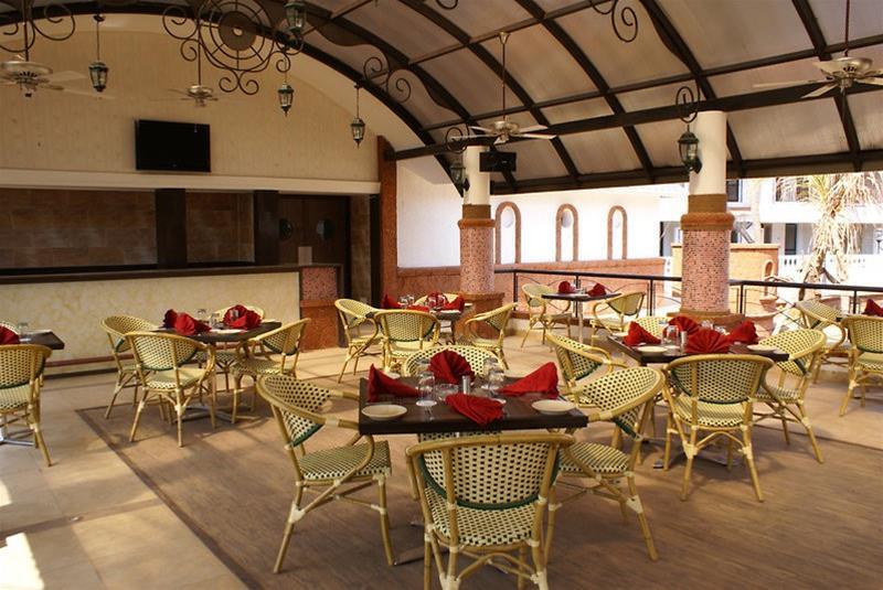 Doubletree By Hilton Hotel Goa - Arpora - Baga Bagian luar foto