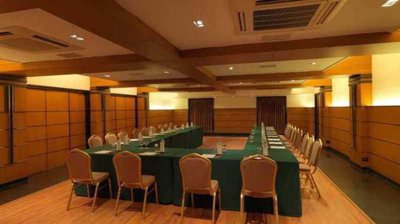 Doubletree By Hilton Hotel Goa - Arpora - Baga Bagian luar foto